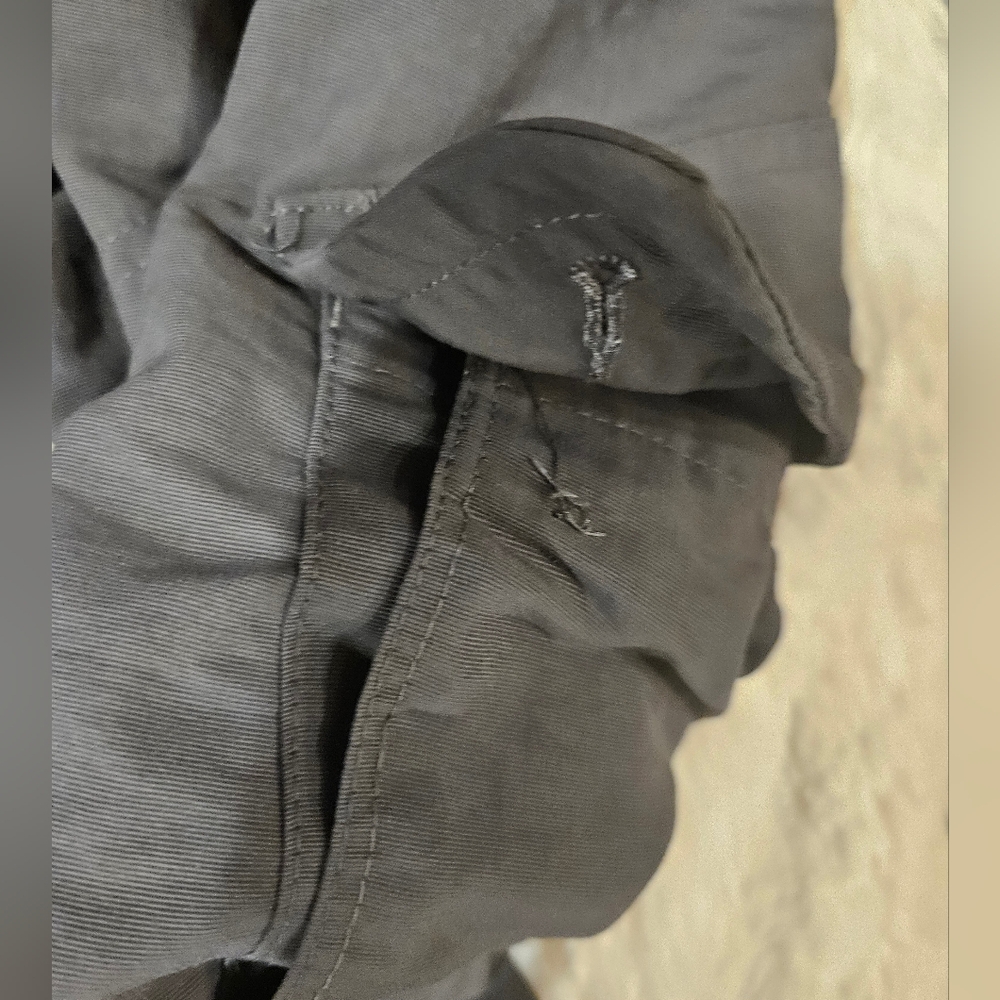 The North Face Grey Horizon Tempest Cargo Hiking Capri Pants - Size 6 - Picture 6 of 8
